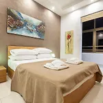 Seafront 4br With Mesmerising Balcony & Views By 360 Estates דירה סליאמה