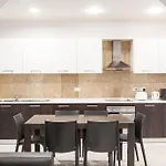Seafront 4br With Mesmerising Balcony & Views By 360 Estates Апартаменты *