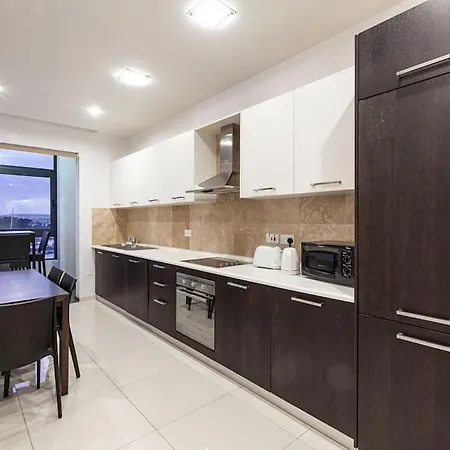 Seafront 4br With Mesmerising Balcony & Views By 360 Estates Appartement *