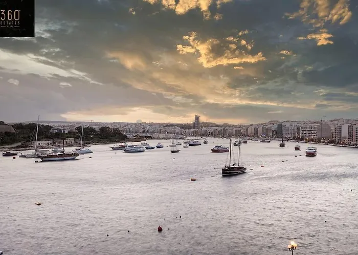 Seafront 4br With Mesmerising Balcony & Views By 360 Estates * 斯利马