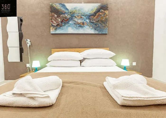 Seafront 4br With Mesmerising Balcony & Views By 360 Estates 斯利马