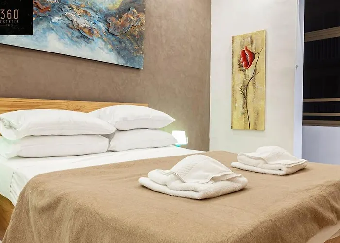 Seafront 4br With Mesmerising Balcony & Views By 360 Estates *