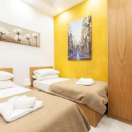 Apartmán Seafront 4br With Mesmerising Balcony & Views By 360 Estates Sliema