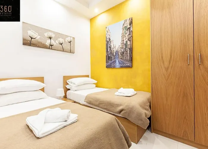 Διαμέρισμα Seafront 4br With Mesmerising Balcony & Views By 360 Estates Σλιέμα