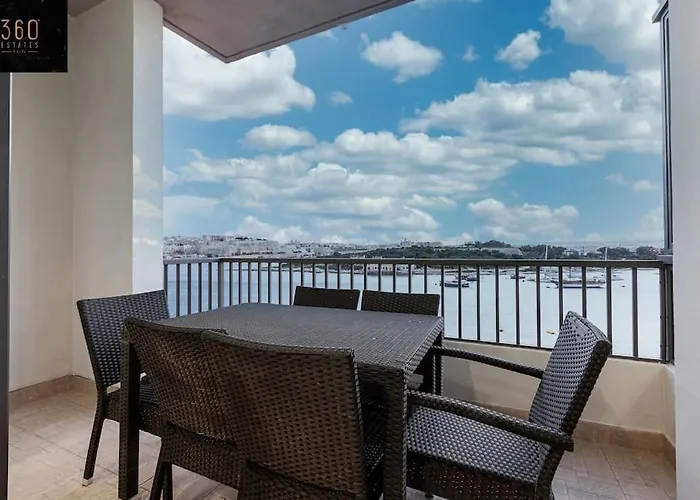 Διαμέρισμα Seafront 4br With Mesmerising Balcony & Views By 360 Estates Σλιέμα